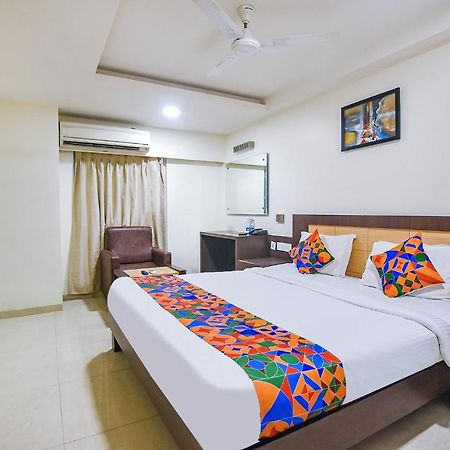 Vijayawāda Fabhotel Leela Grand Inn מראה חיצוני תמונה